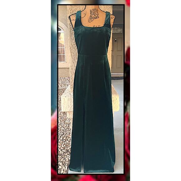 Lulus Elegant Sweetie Emerald Green Velvet Square Neck Maxi Dress Size: M - Picture 2 of 11
